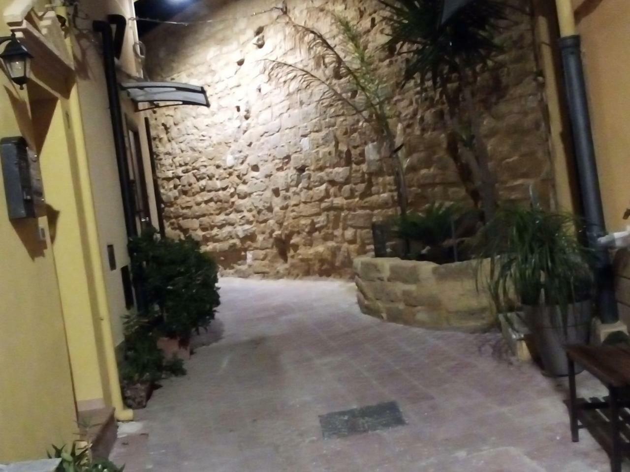 B&B Alla Cattedrale 阿格里真托 外观 照片